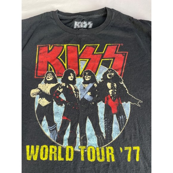 LICENSE Men's Kiss World Tour '77 inch Band Short Sleeve Graphic Tee - Picture 2 of 4
